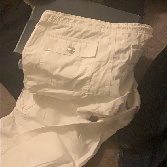 White pants - Picture 1 of 2